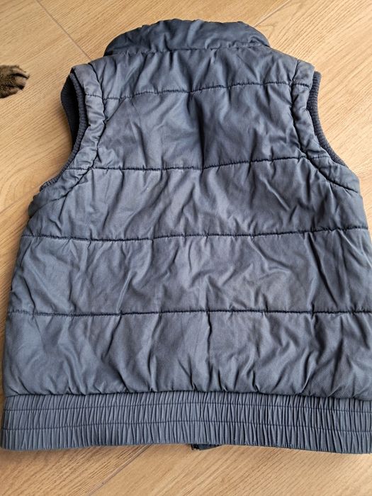 Віддам жилетку 104розмір