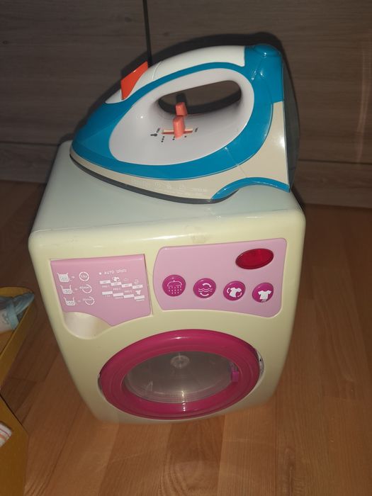 Wielki zestaw wózek, łóżeczko, lalki, nosidło, ubranka