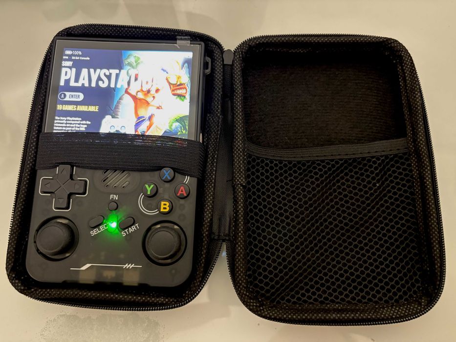 R36XX Consola Retrô com WiFi e 64GB (Nova e na Caixa)