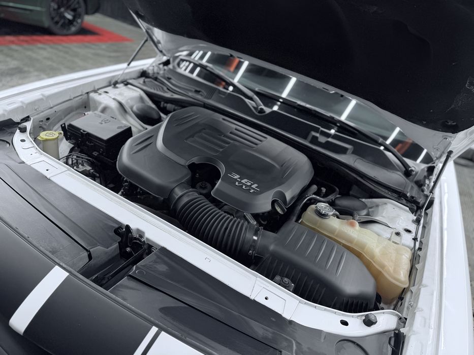 DODGE challenger 2018