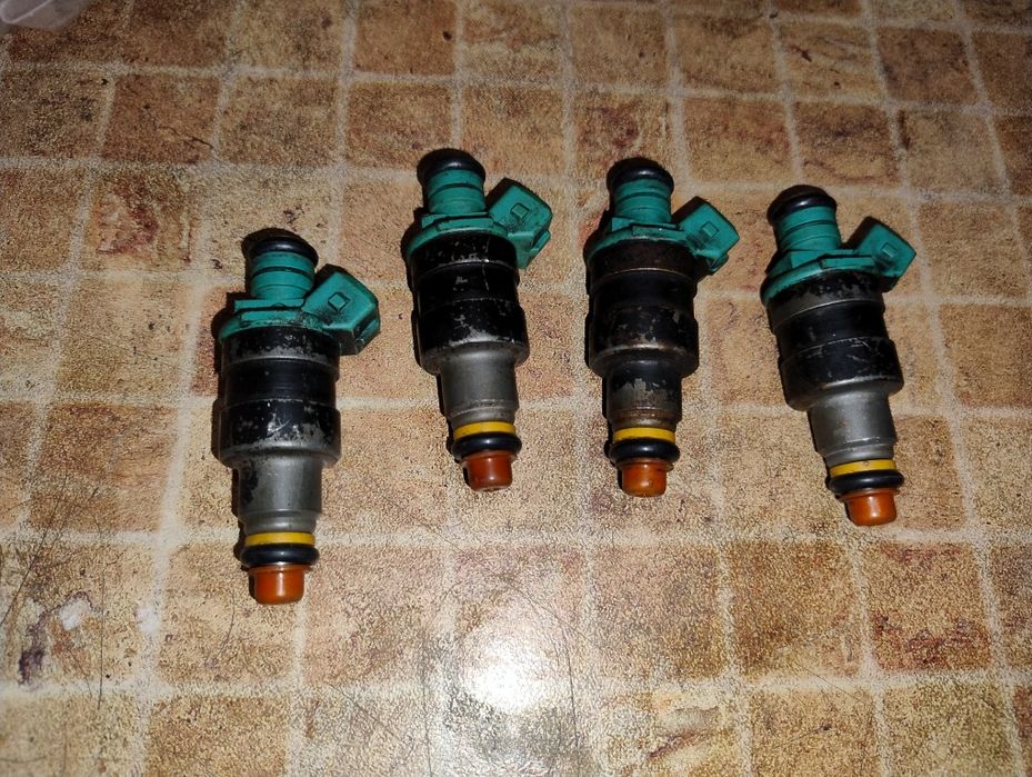 Форсунка паливна 0280150200