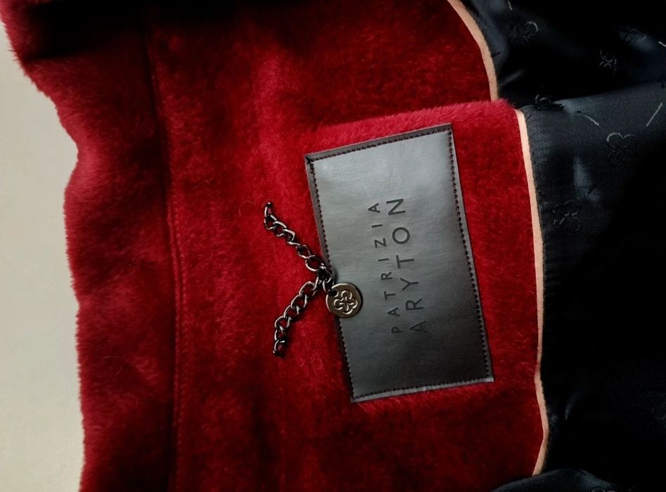 Czerwony oversizowy płaszcz Patrizia Aryton