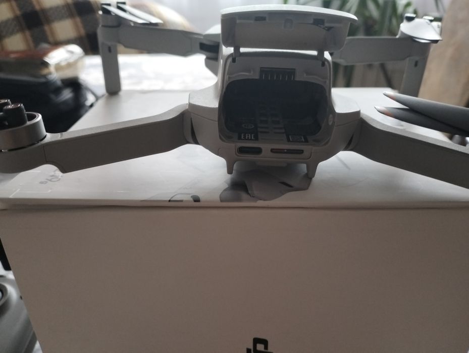 Dji mini 2 stan jak nowy