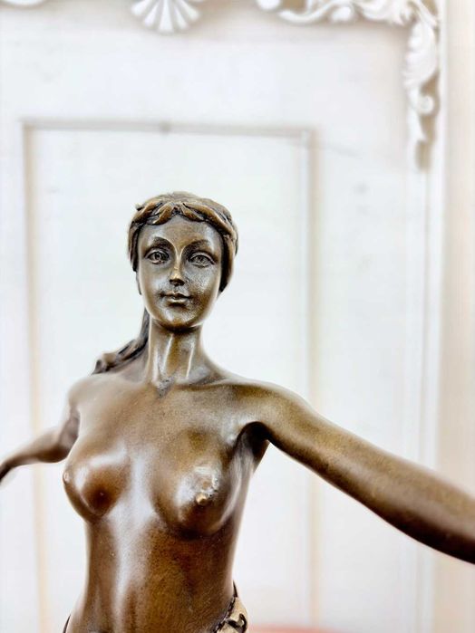 Amazonka z Włócznią - Diana - Bogini Łowów Mitologia - Figura z Brązu