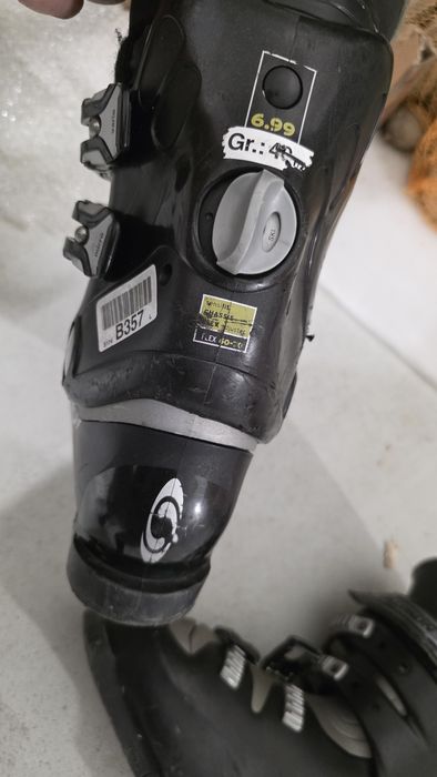 Buty narciarskie 38-39 w bardzo dobrym stanie salomon