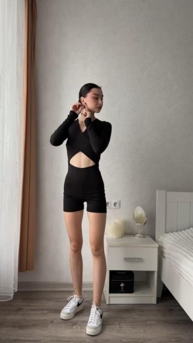 Комбез, в чорному кольорі