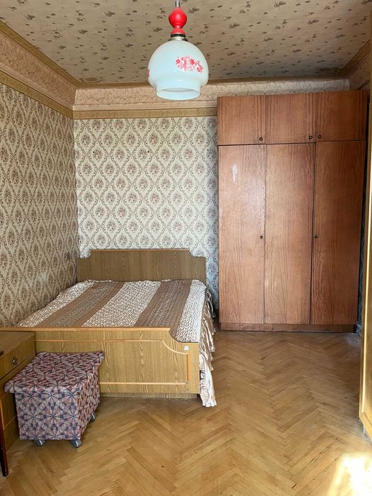 Продам 2-кім.кв. Чудова локація,Вигідна пропозиція.По ціні однушки