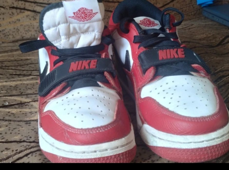Nike Jordan 37.5