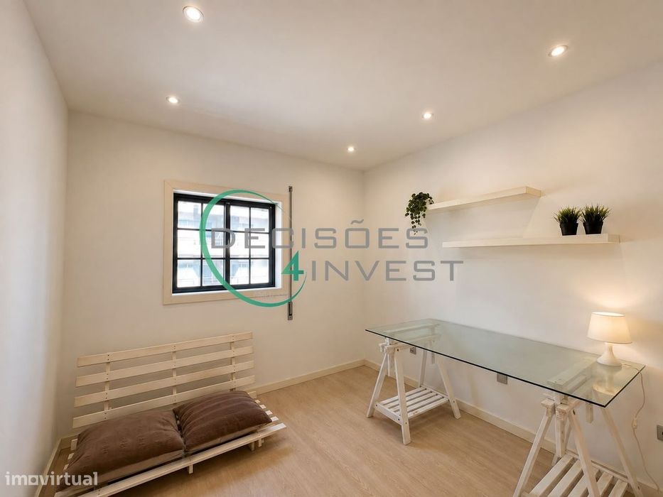 Apartamento T2 com Terraço, Garagem e Arrumos – Forca, Aveiro