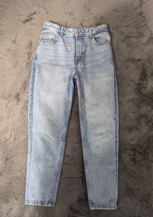 Джинси Mom's жіночі Bershka
