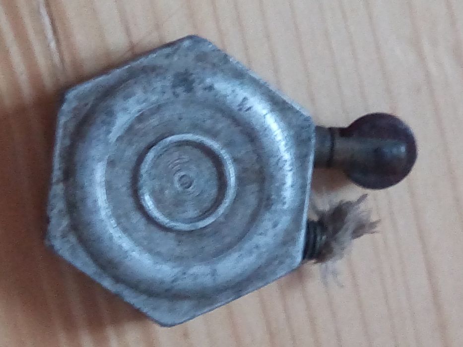 Продам або обміняю Запальничку 30-40 років!!