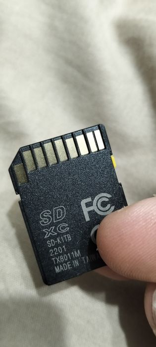 SD-карта пам’яті 1TB SDXC UHS-II V90 (300 MB/s) — PROFESSIONAL