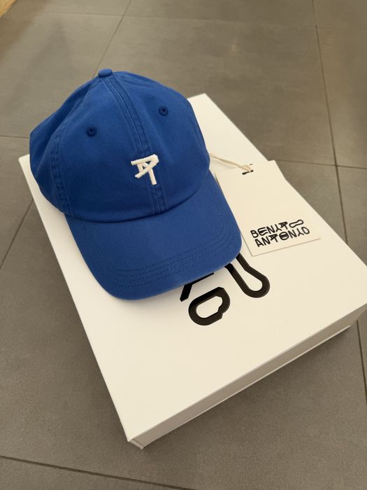 Chapeu Bad bunny x Zara Azul