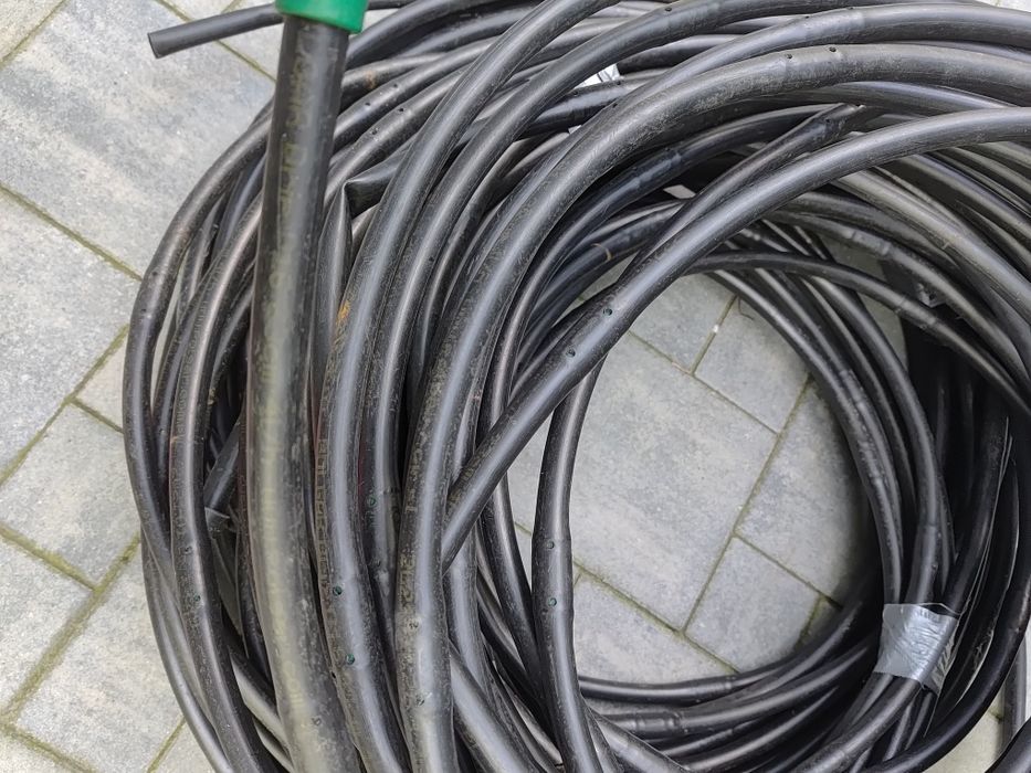 Wąż kroplujący linia nawadniająca