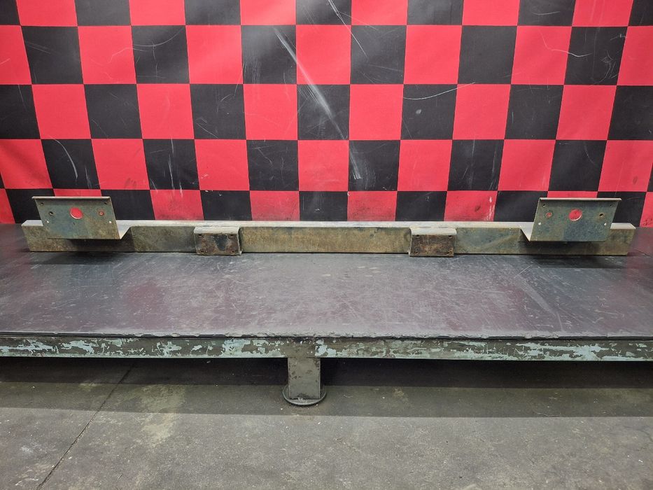 Pára-choques trás TOYOTA Dyna Chassis (KD_, LY_, _Y2_, _U3_, _U4)