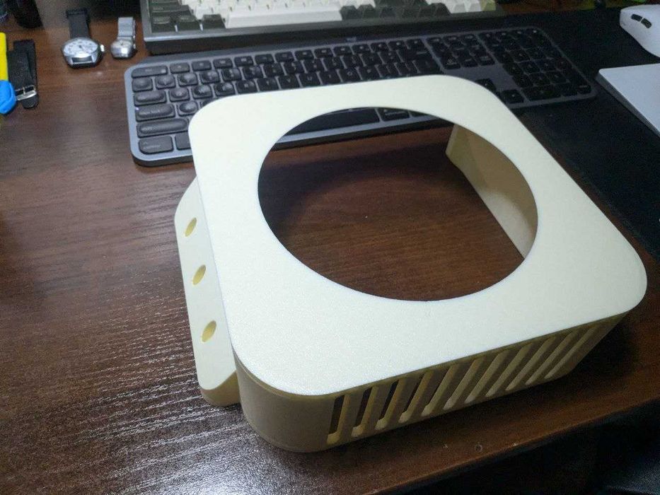 Mac Mini 2018 Space Gray i7-8700B / 16Gb DDR4 / 1Tb SSD + кейс