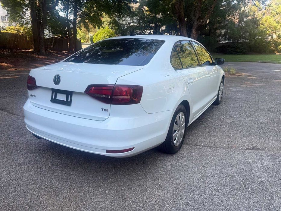 Volkswagen Jetta S      2016