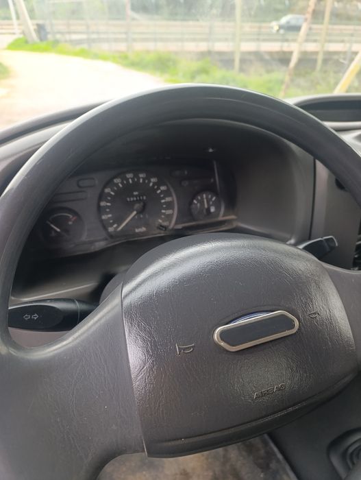 Ford Transit 7 lugares caixa aberta