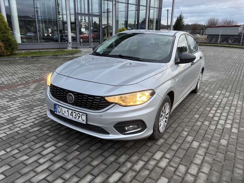 Wypożyczalnia samochodów