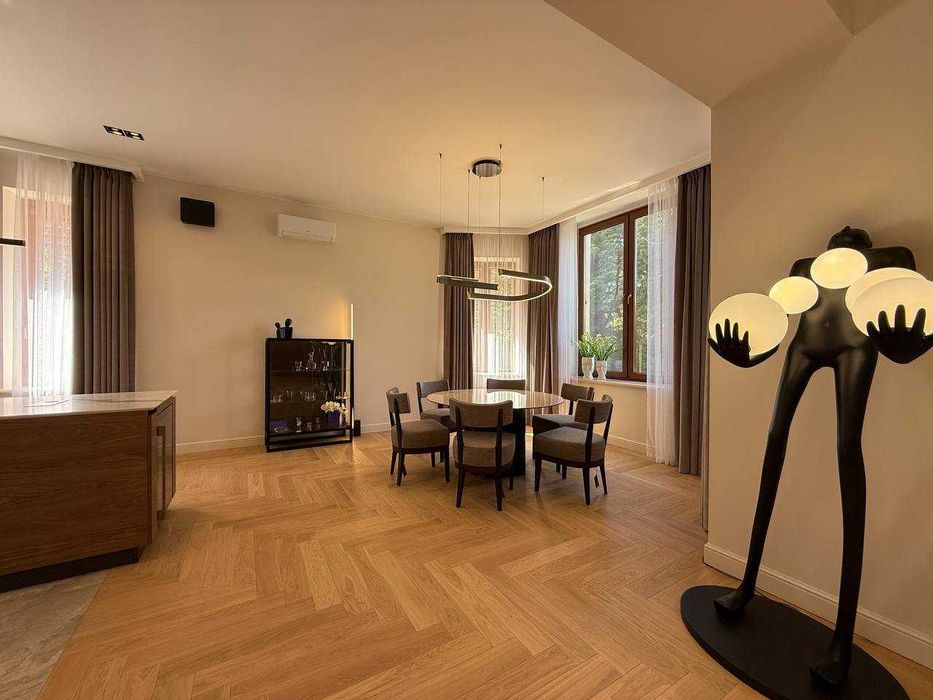 Продажа дома в Совиньоне. Бассейн. Дизайнерский ремонт. 12,5 соток