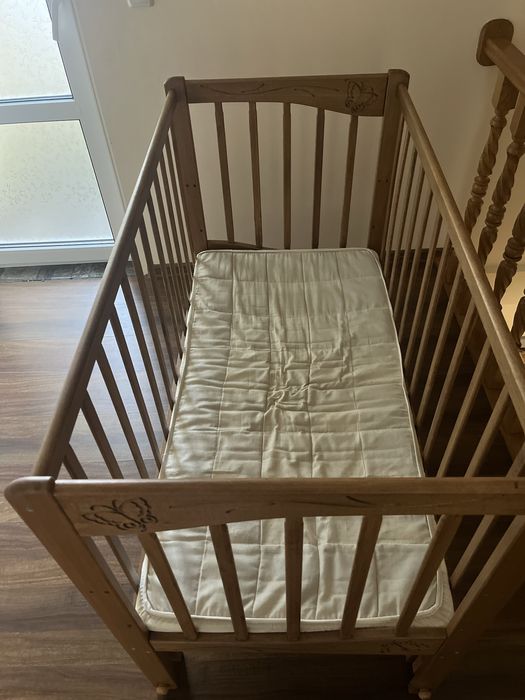 Ліжечко для новогародженого