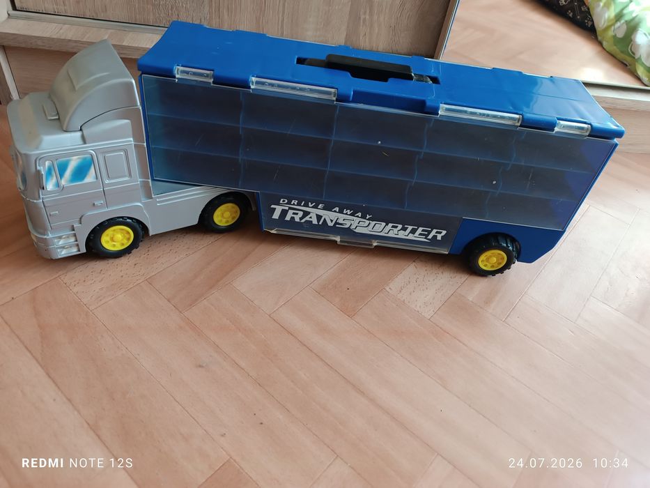 Auto transporter na resoraki