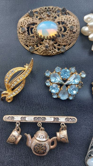 Брошки, сережки вінтаж