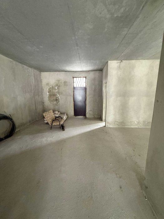 Оренда приміщення з фасадними вікнами, 226м2, біля Нової пошти