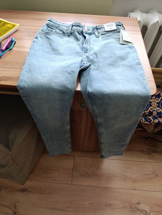 Джинсы H&M  рост 165-170