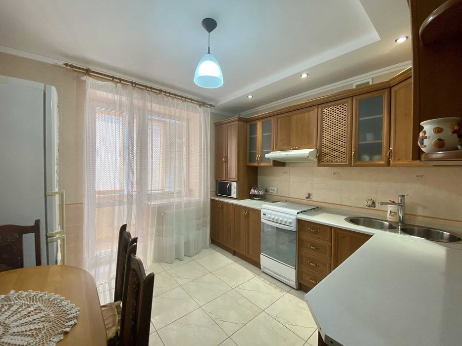 Здається 3 кім. вулиця Ольги Кисілевської неподалік центру