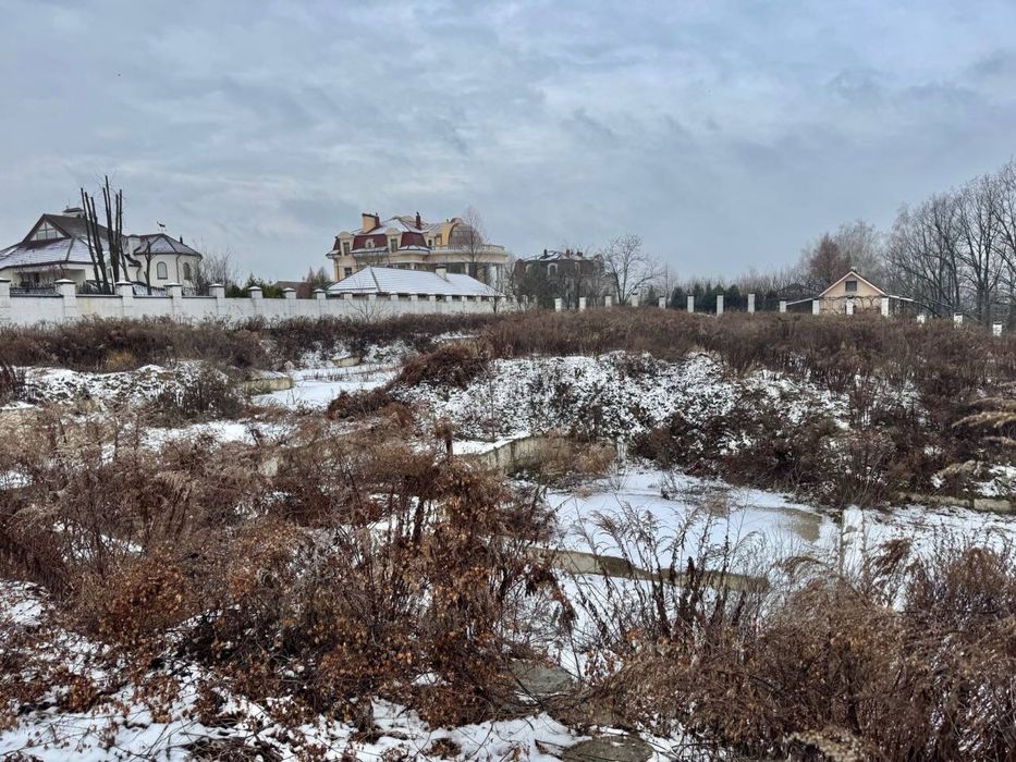 Лісники! Продаж земельноі ділянки з маєтком