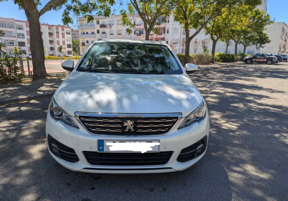 Peugeot 308 1.5 BlueHDi Allure Pack