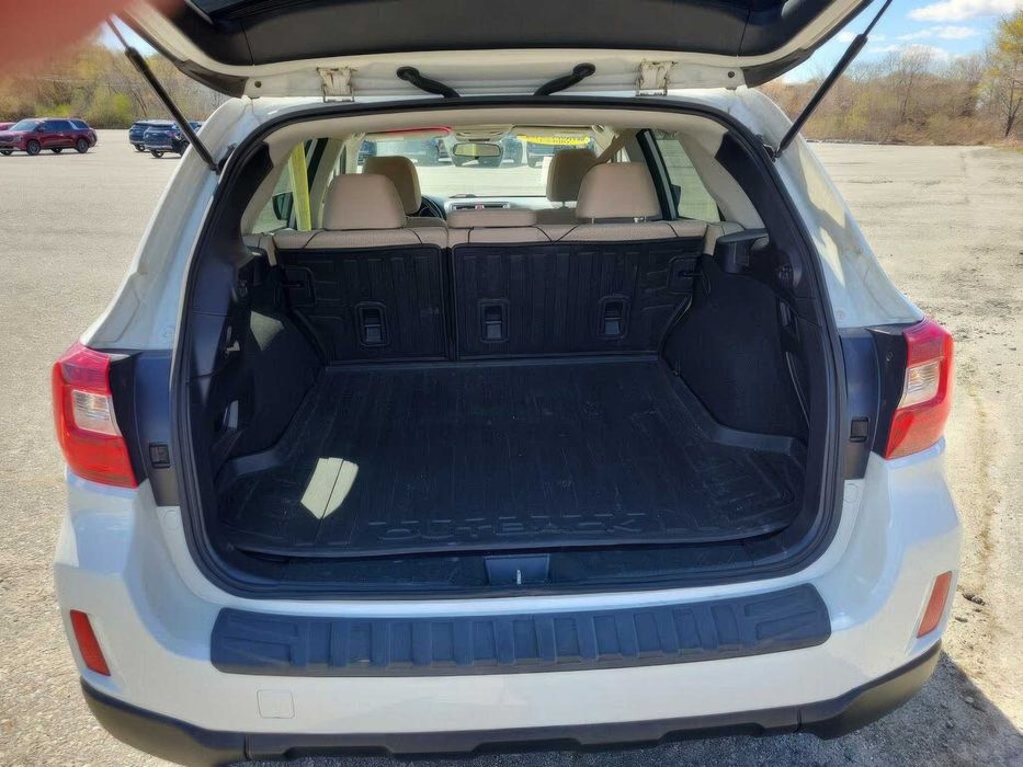 Subaru Outback 2.5i Premium      2015
