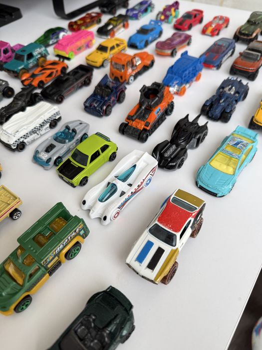 Колекція машинок Hot Wheels