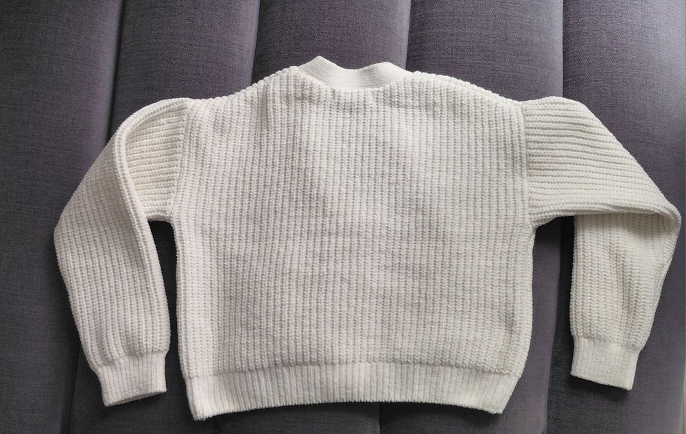 Sweterek dziewczęcy Reserved  r.140