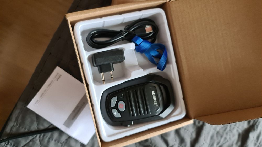 Mikrofonogłośnik mikrofon bezprzewodowy ABBREE AR-639 BEZPRZEWODOWE