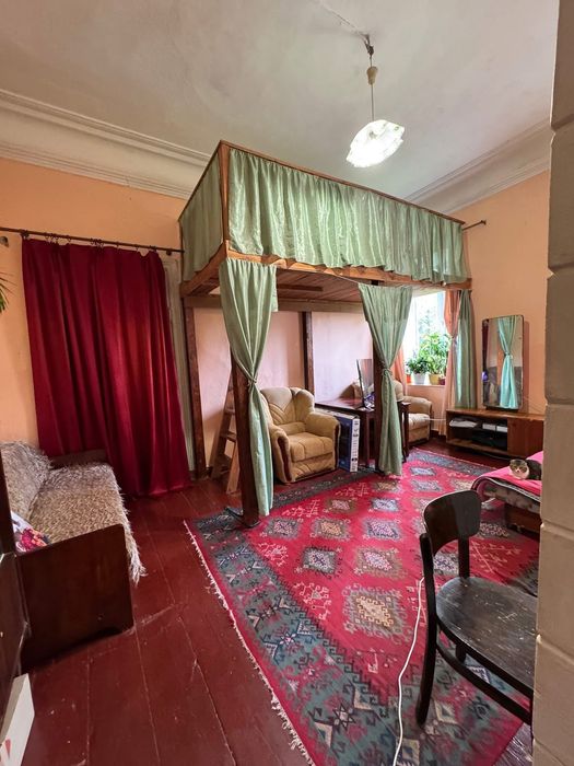 Продам 2кім. Квартиру