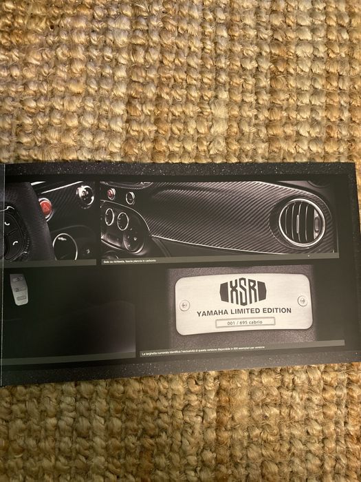 Catálogo Abarth 695 XSR yamaha edition. Versão italiana