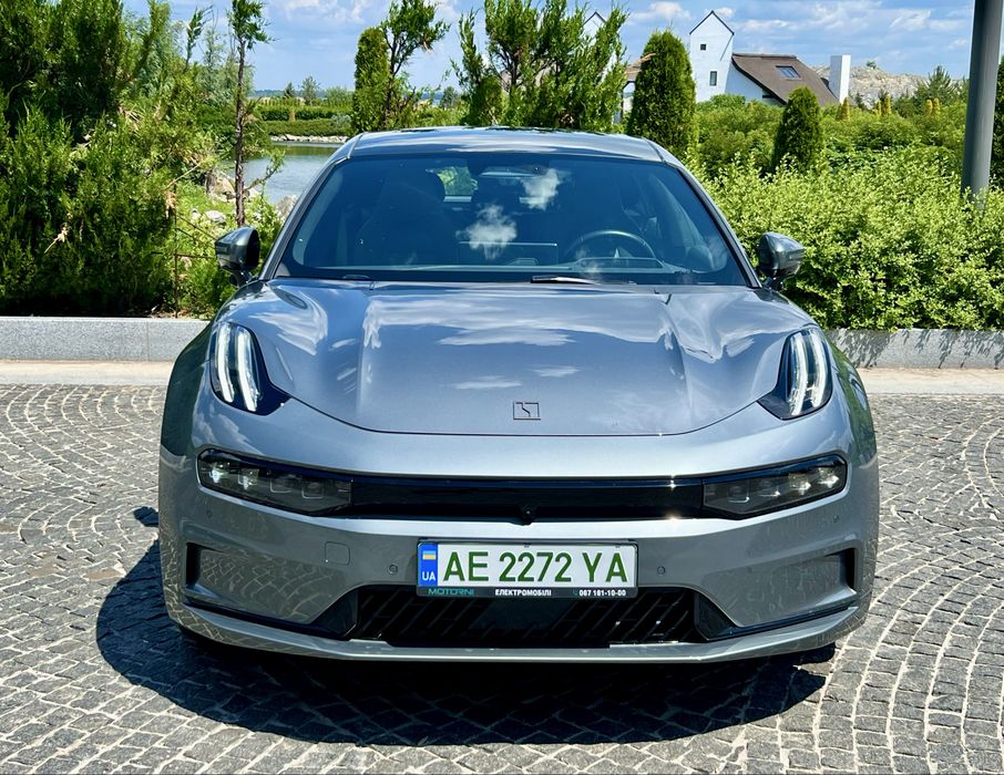 Zeekr 001 AWD 100 кw  2024