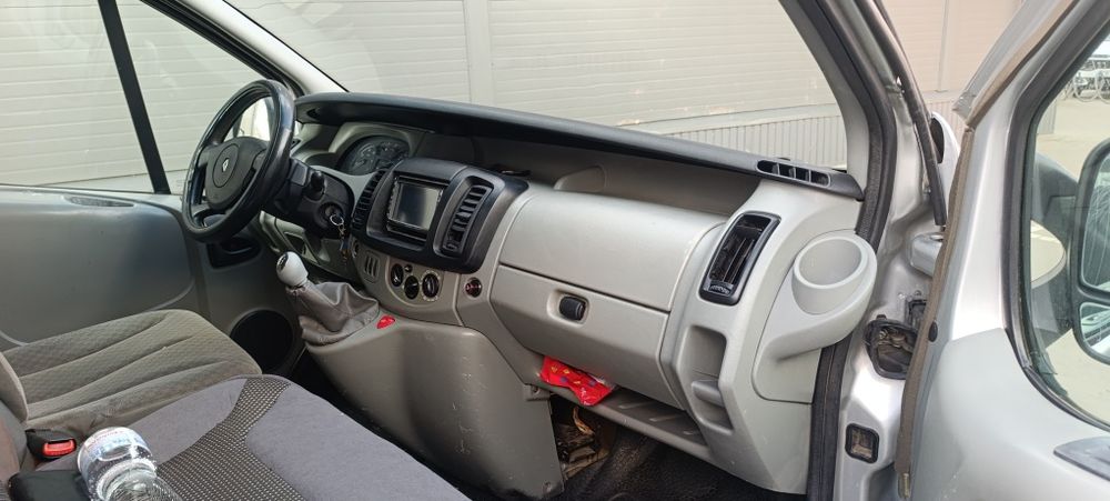 Продам Renault Trafic 8мест