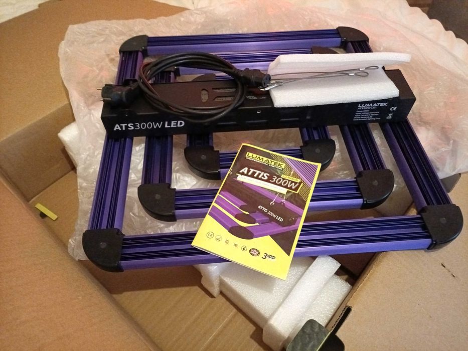 Lumatek ATTIS 300 - Nova