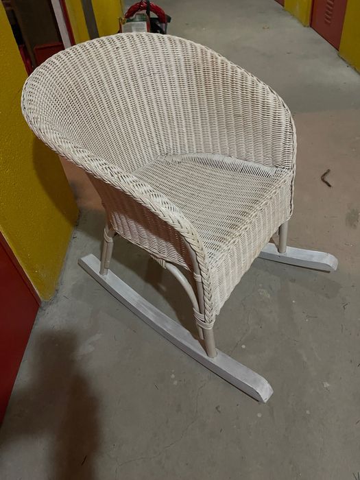 Cadeira baloiço pouco usada