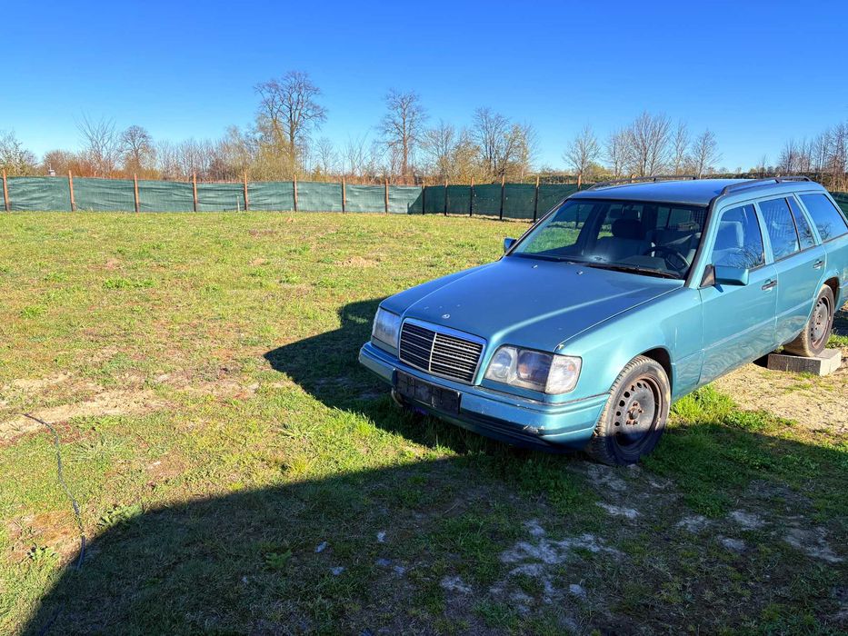 Mercedes Benz W124 E320
