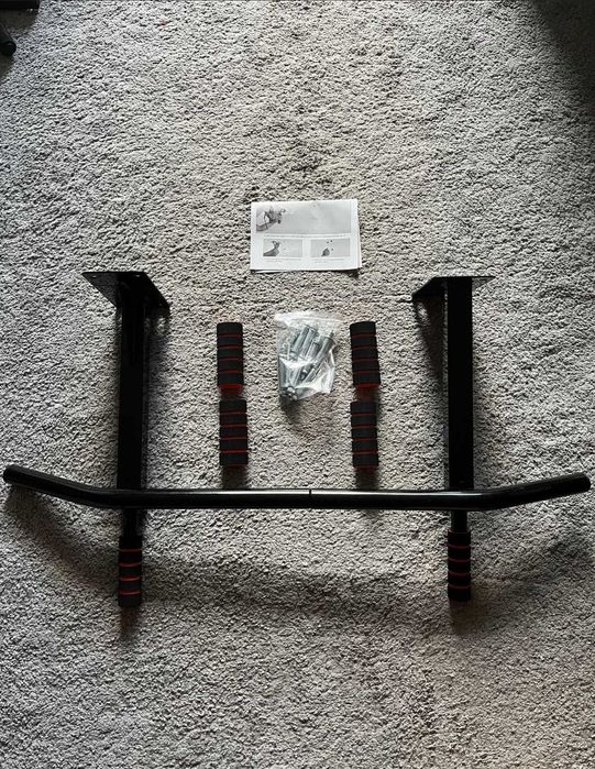 OKAZAJA Drążek do podciągania mocowany do ściany