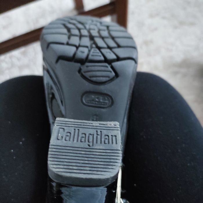 Buty 41 CallagHan