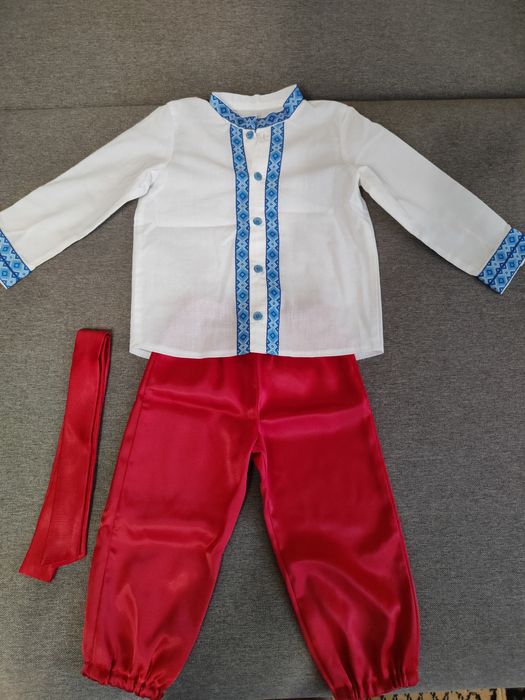Продам український костюмчик на хлопчика
