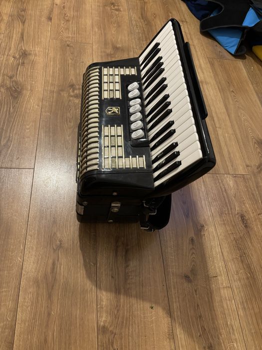 Akordeon hohner verdi 2