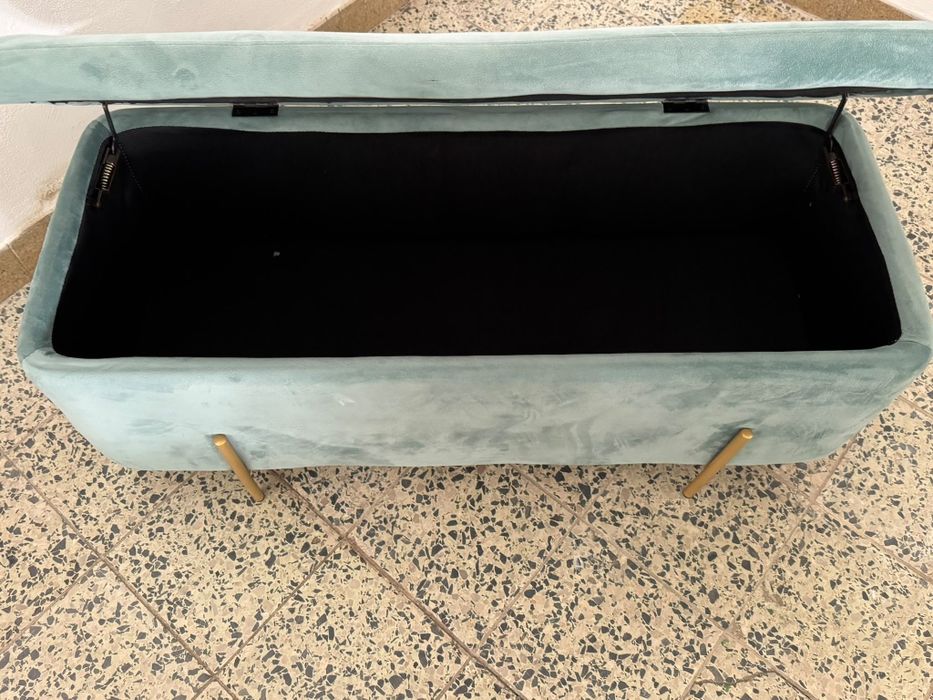 Banqueta com arrumação
