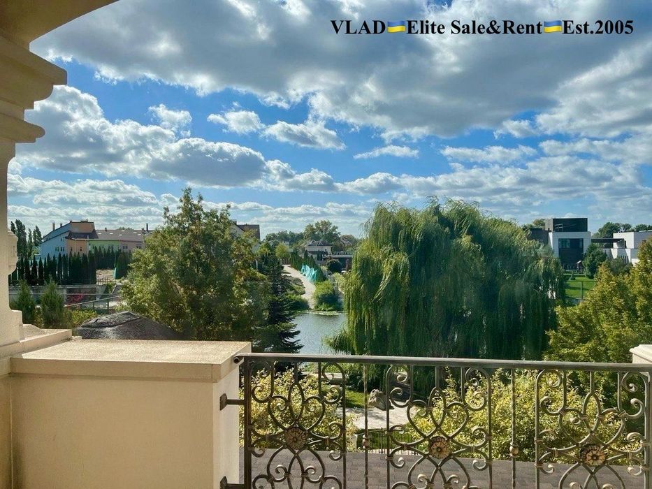 Козин. В.Дамба-2км. КМ. 1200 м2 
Продаж резиденції з виходом на Дніпро