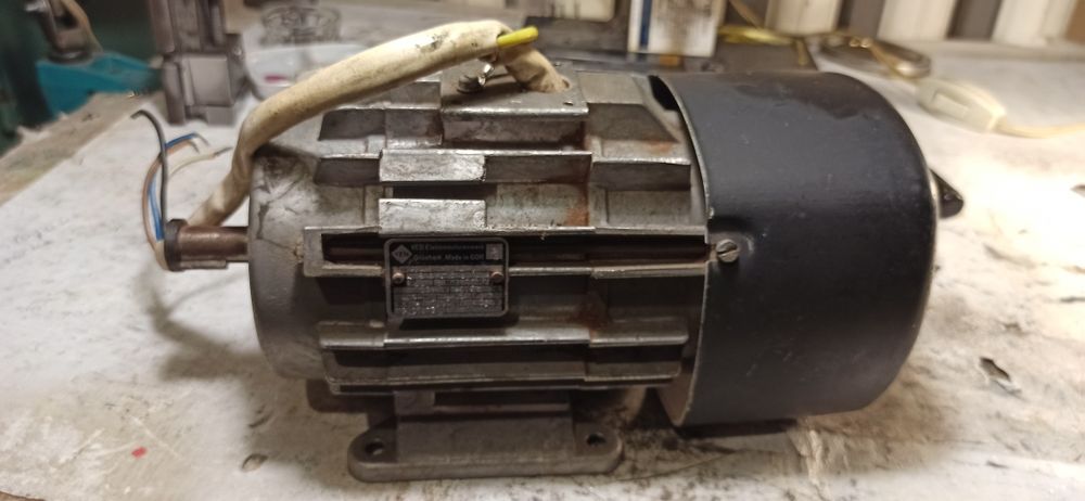 Электродвигатель токарный станок Hobbymat MD64.